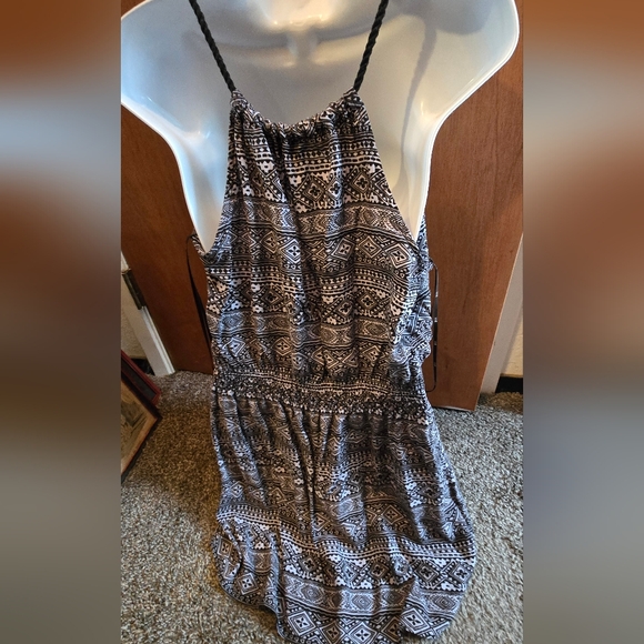 XXI NWOT Black & White Tribal Patterned Dress SzM - Picture 6 of 8